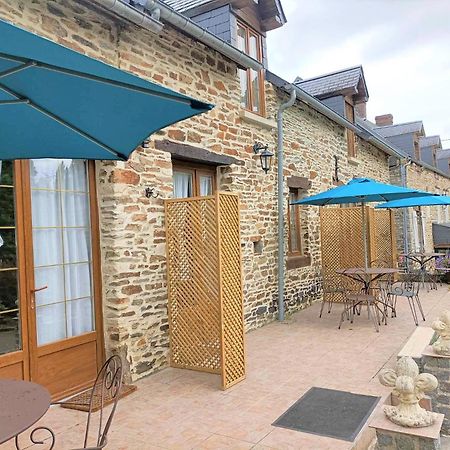 Le Moulin De Benneville Chambres D'Hotes, Petit Dejeuner Compris Cahagnes Dış mekan fotoğraf