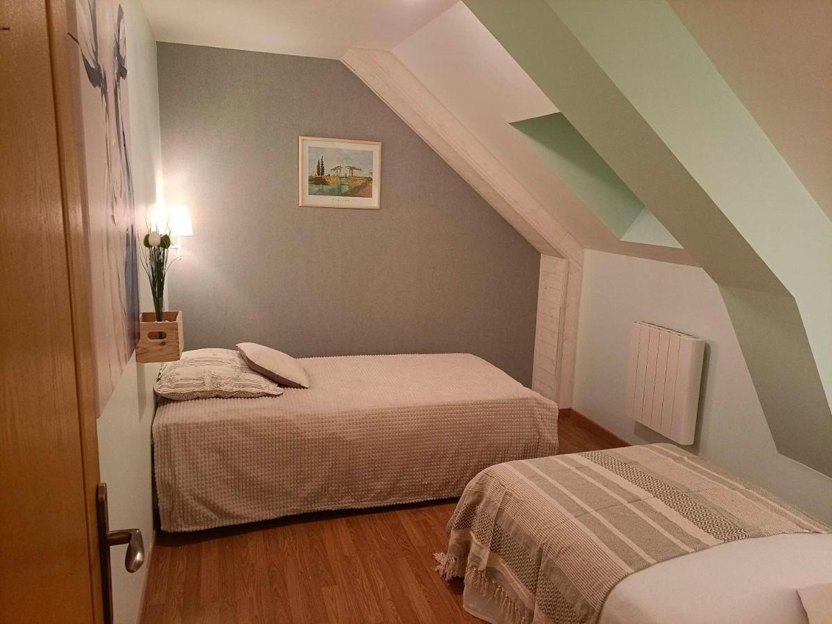 Le Moulin De Benneville Chambres D'Hotes, Petit Dejeuner Compris Cahagnes Dış mekan fotoğraf